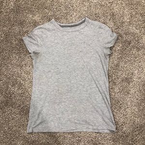 Plain grey t shirt